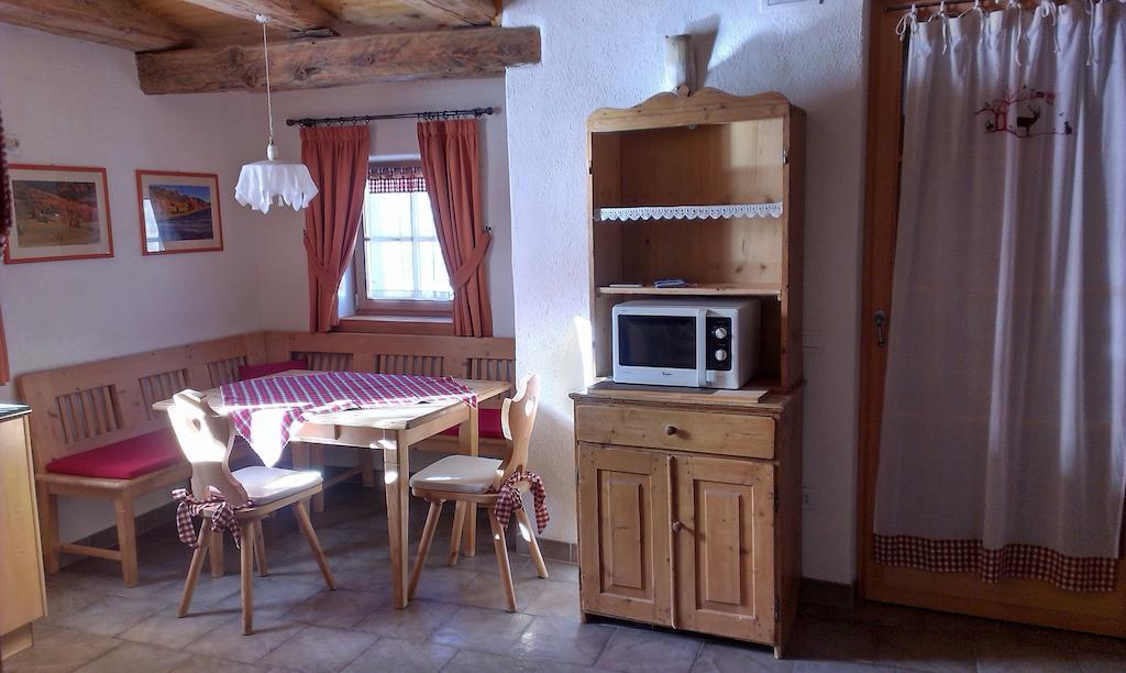 Maso Franceschella Bed & Breakfast Carano  Oda fotoğraf